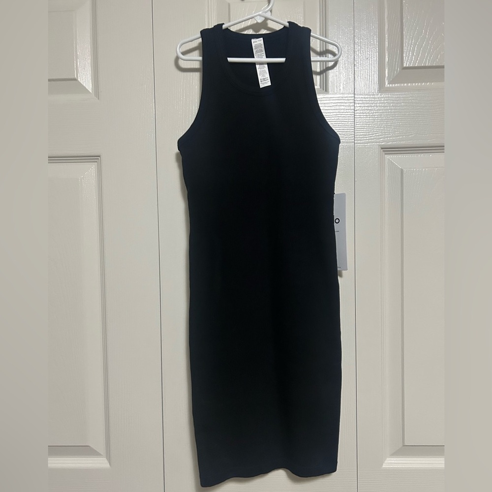 ALO Yoga Seamless Ribbed Warm Nights
Dress